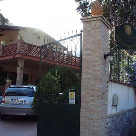 La Spada Bed and Breakfast *